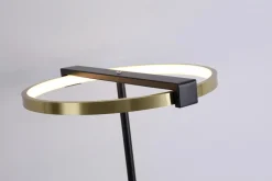 Aerial golvlampa