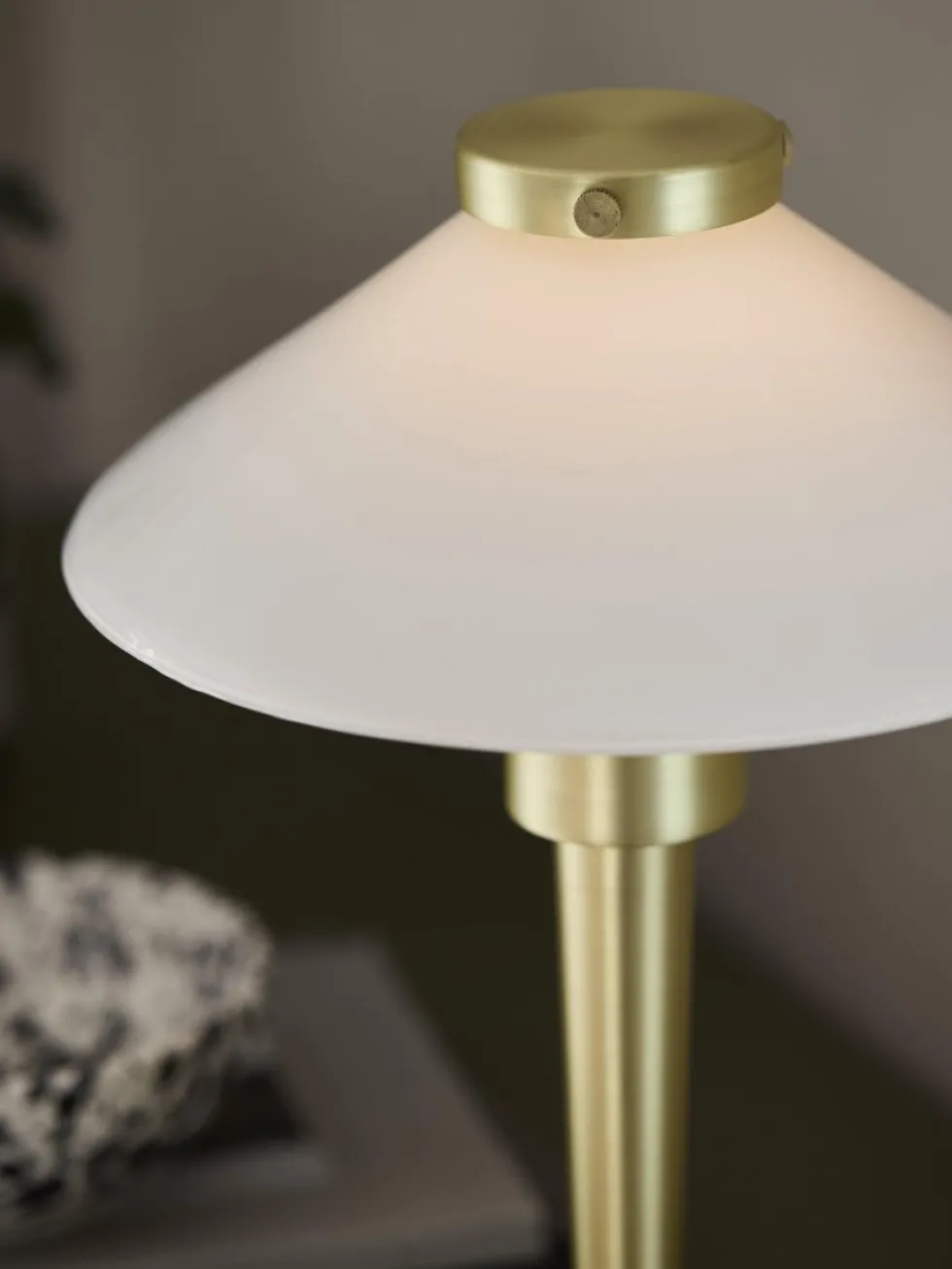 August 34cm bordslampa