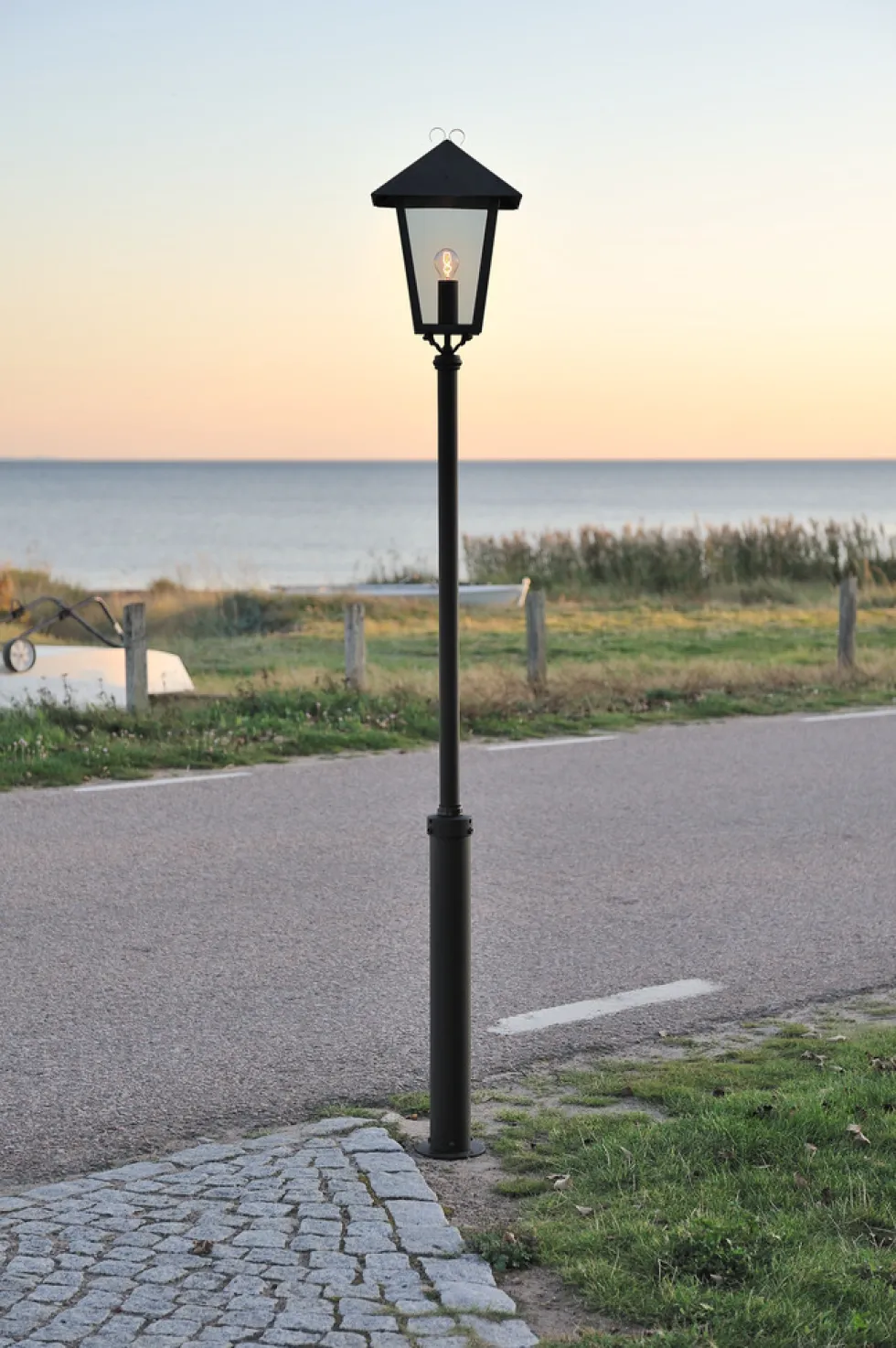 Benu 255cm stolpe