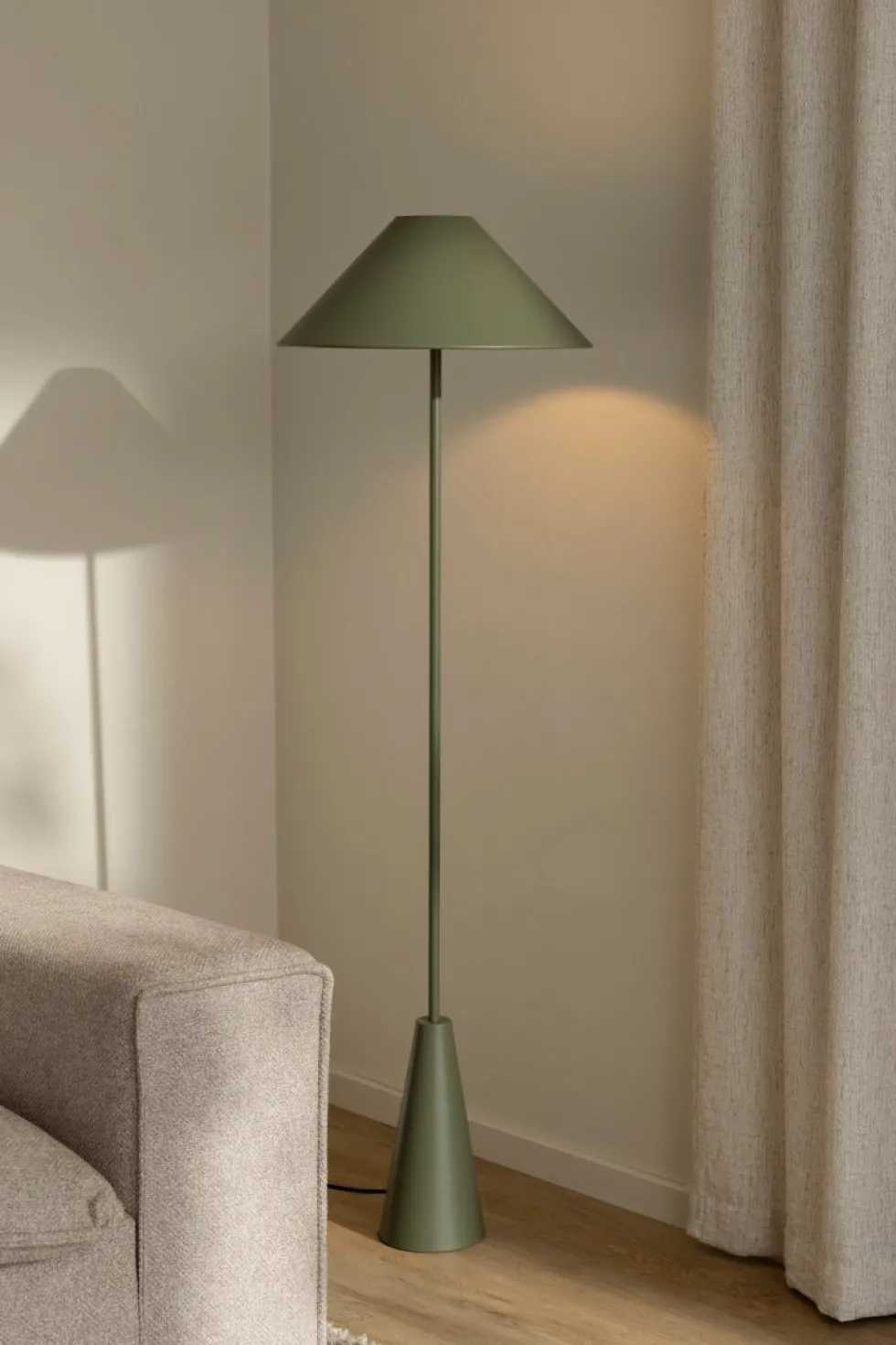 Cannes golvlampa