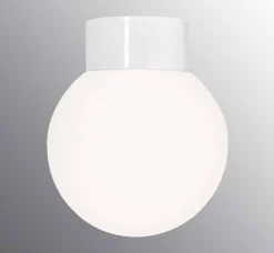 Classic Glob 200 badrumslampa