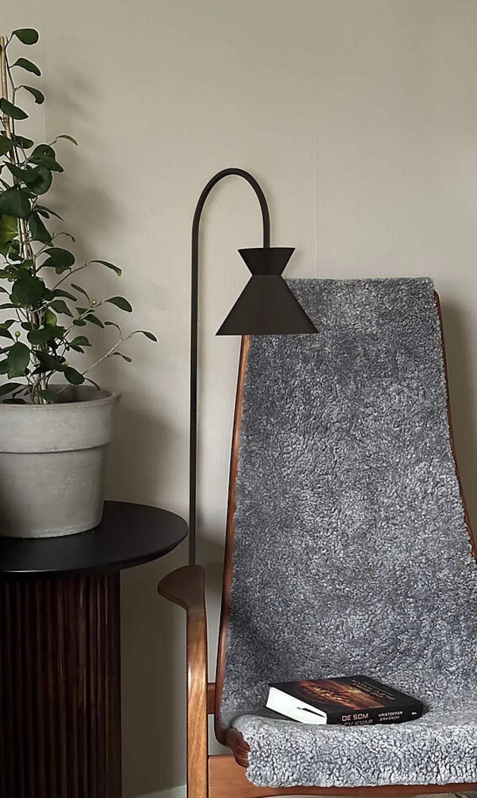Coni golvlampa
