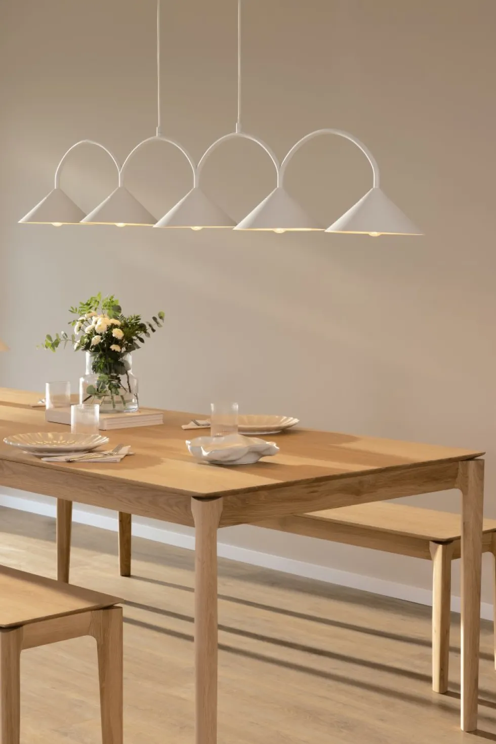 Curve 165cm taklampa