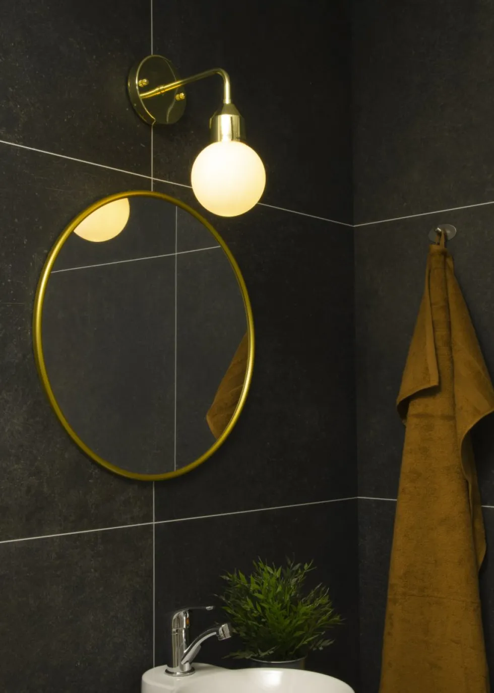 Florens Ø12 badrumslampa