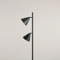 Form 2 golvlampa