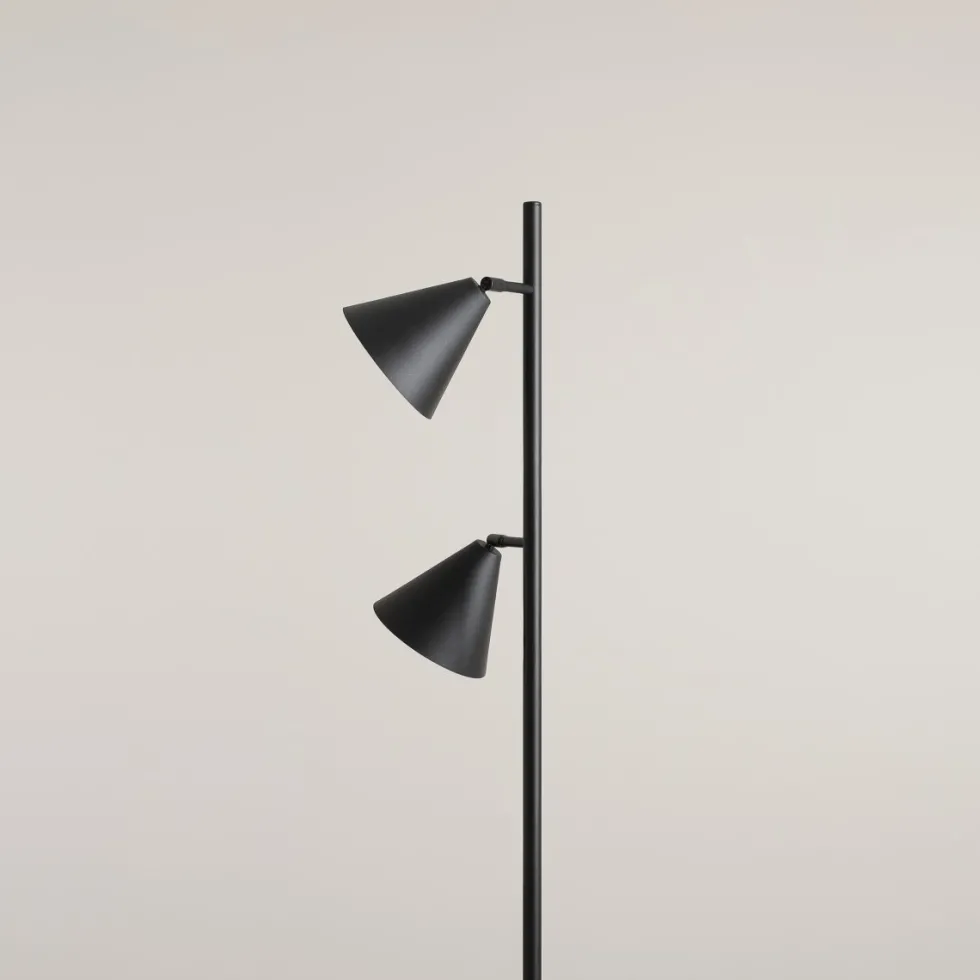 Form 2 golvlampa