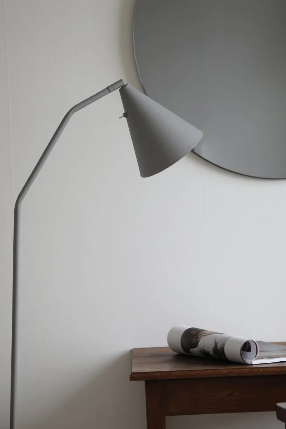 Funil golvlampa