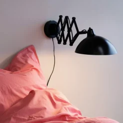 Futura 60cm vägglampa