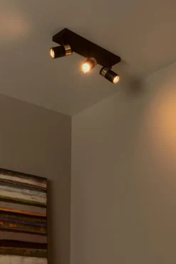 Gorik 3 spotlight
