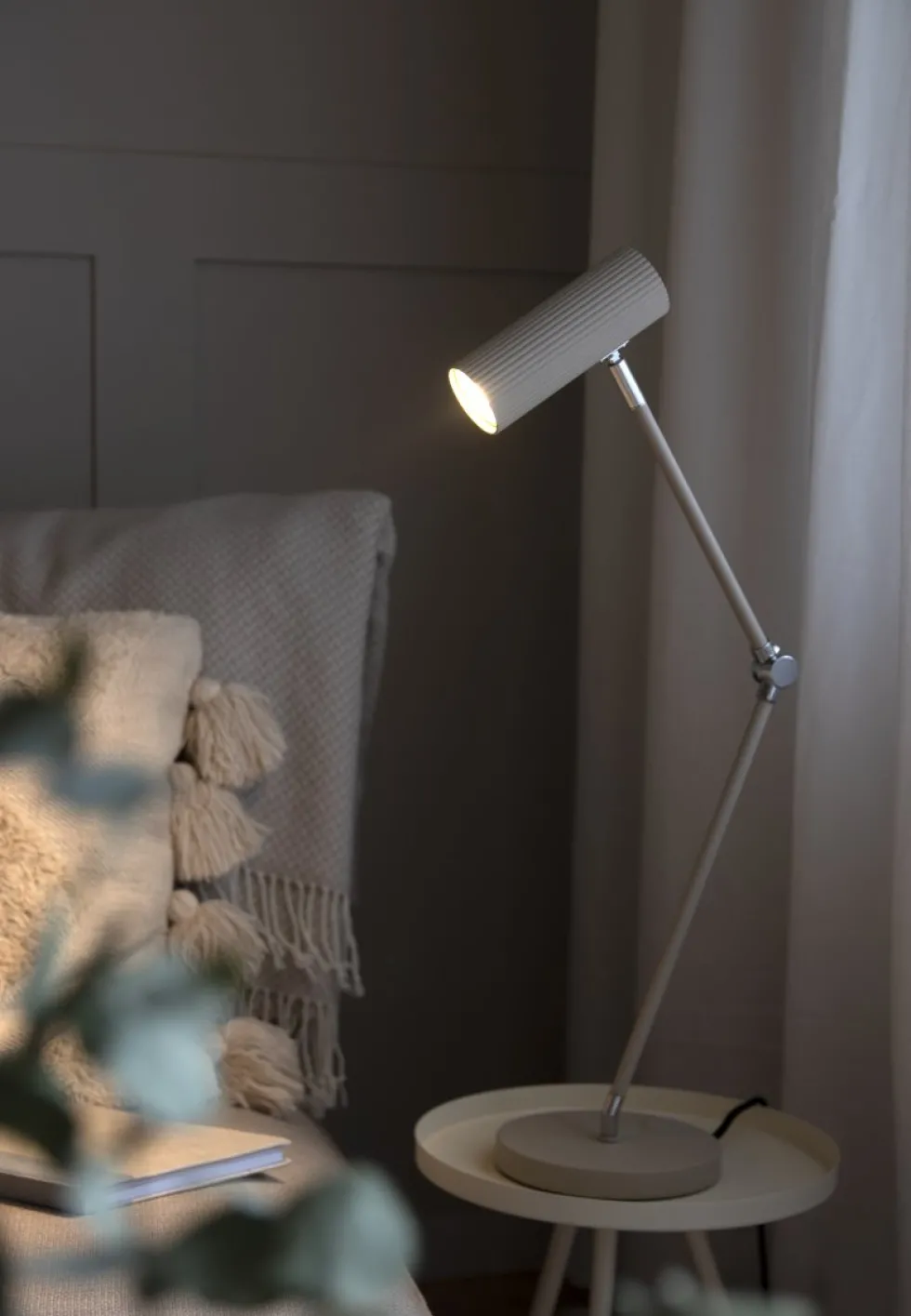 Hubble Read 45cm skrivbordslampa