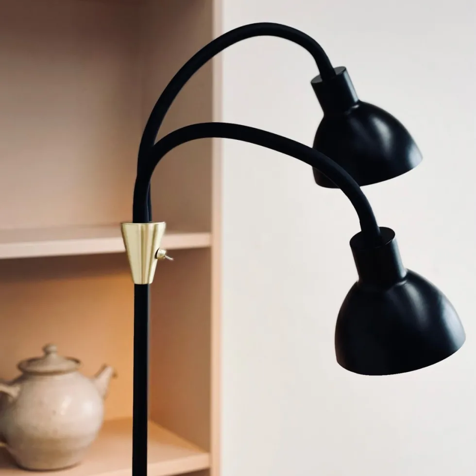 Lilje golvlampa