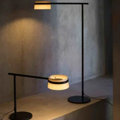 Loop golvlampa