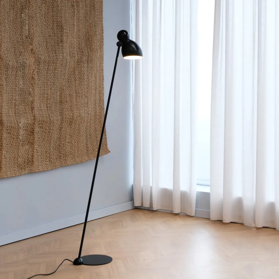 Ludo golvlampa