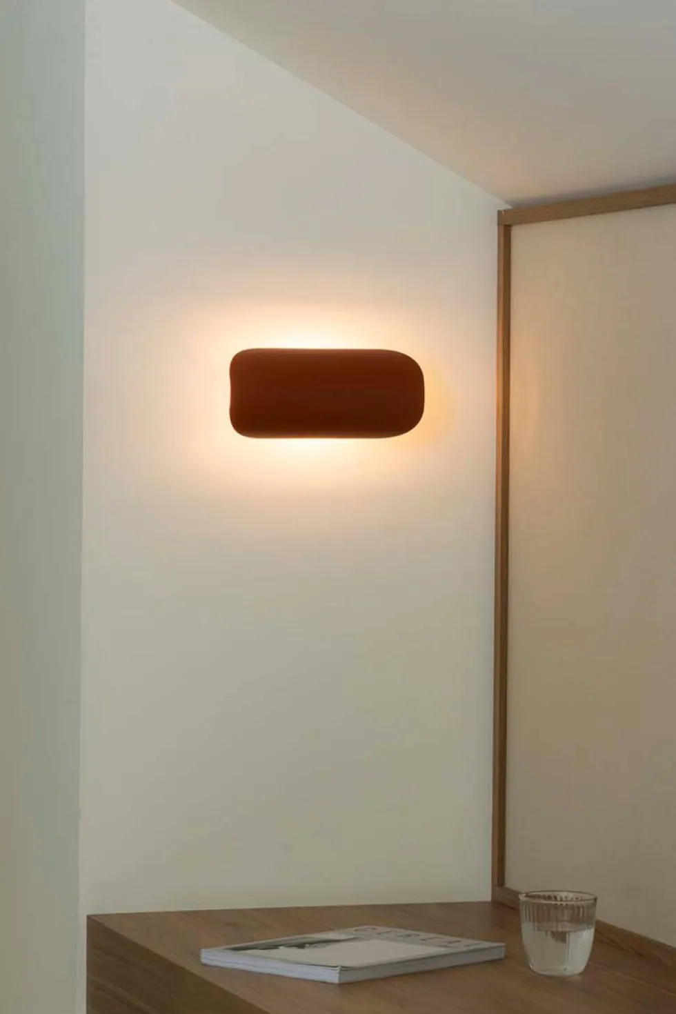 Novo 25cm vägglampa