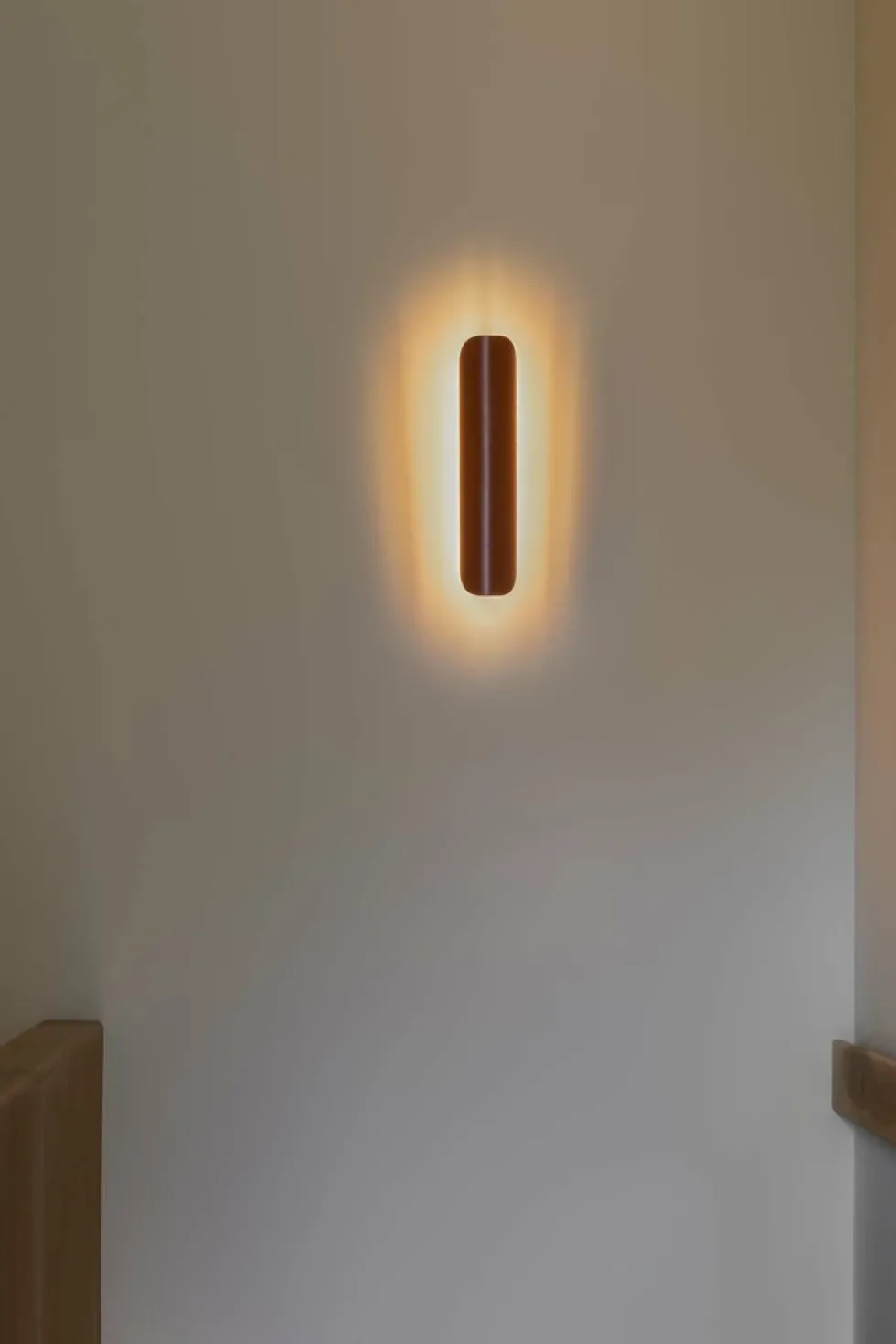 Novo 50cm vägglampa