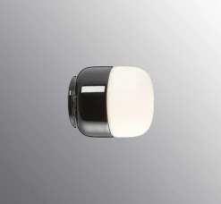 Ohm 100/110 badrumslampa