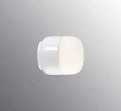 Ohm 100/110 badrumslampa