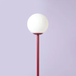 Pinne golvlampa