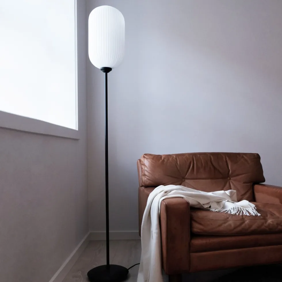 Riflet golvlampa