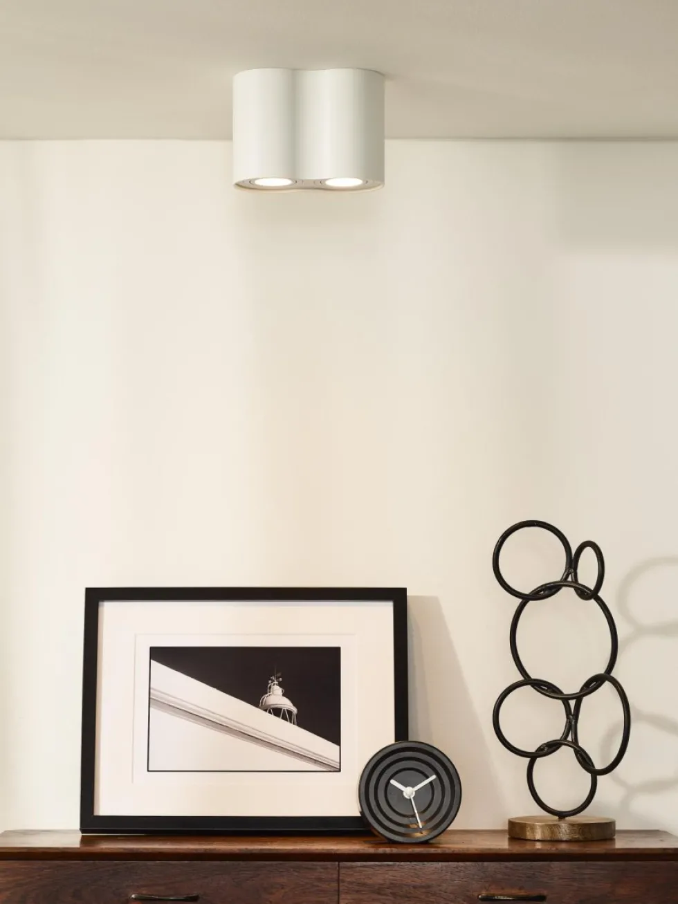 Tube 2 spotlight