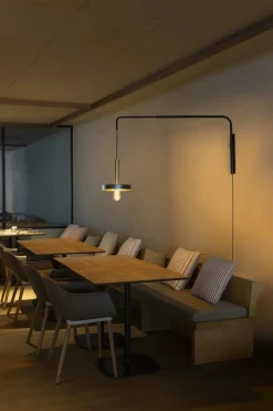 Whizz 70cm vägglampa