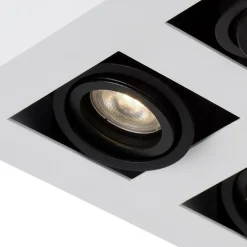 Xirax 4 spotlight